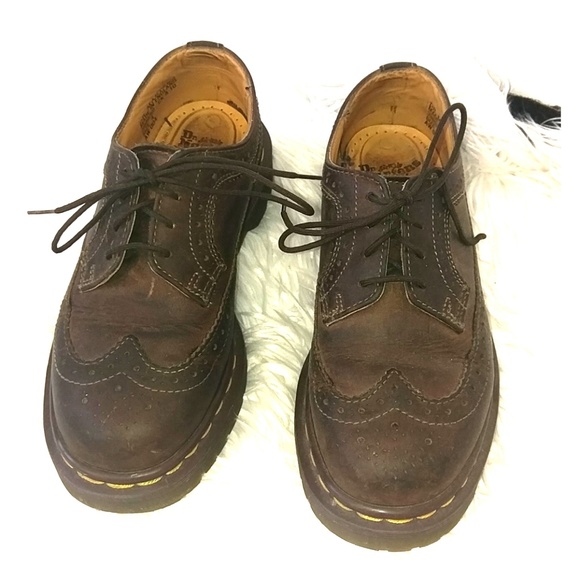 doc martin brogues